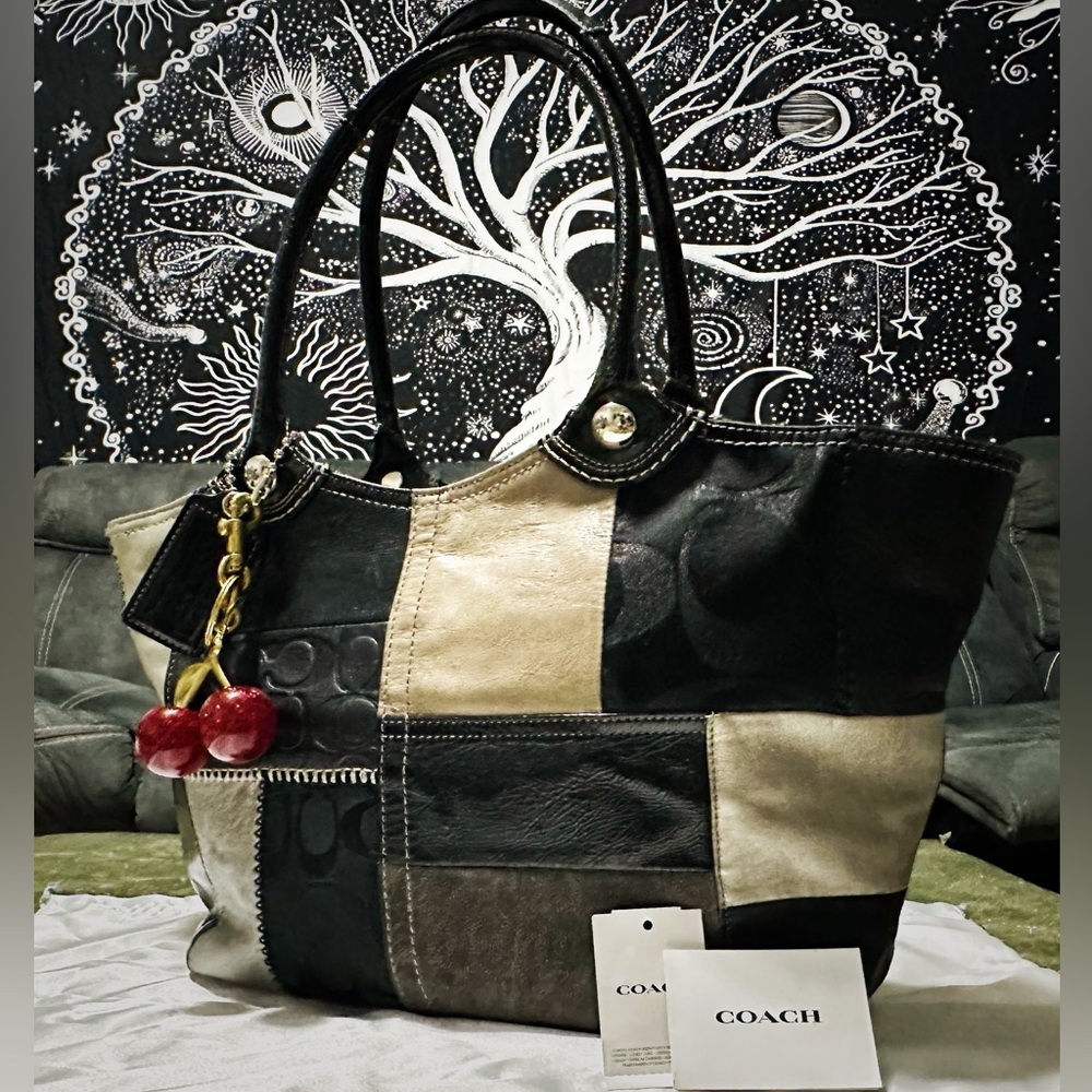 Rare Vintage Y2K style Coach Tote bag Black and Cream Patchwork shoulder bag - Picture 7 of 17